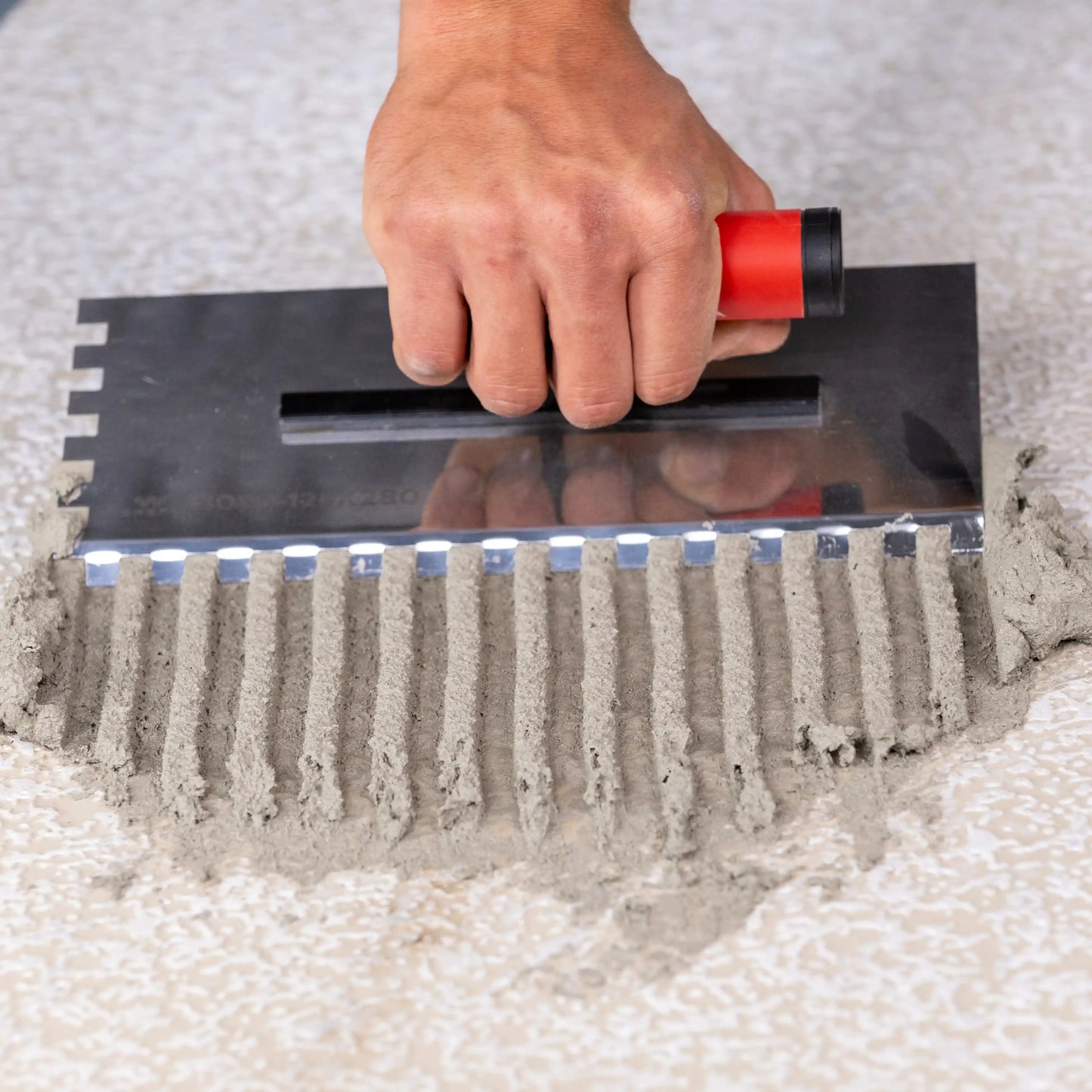 E1089 Gleterica od nerđajućeg čelika sa ergonomskom drškom