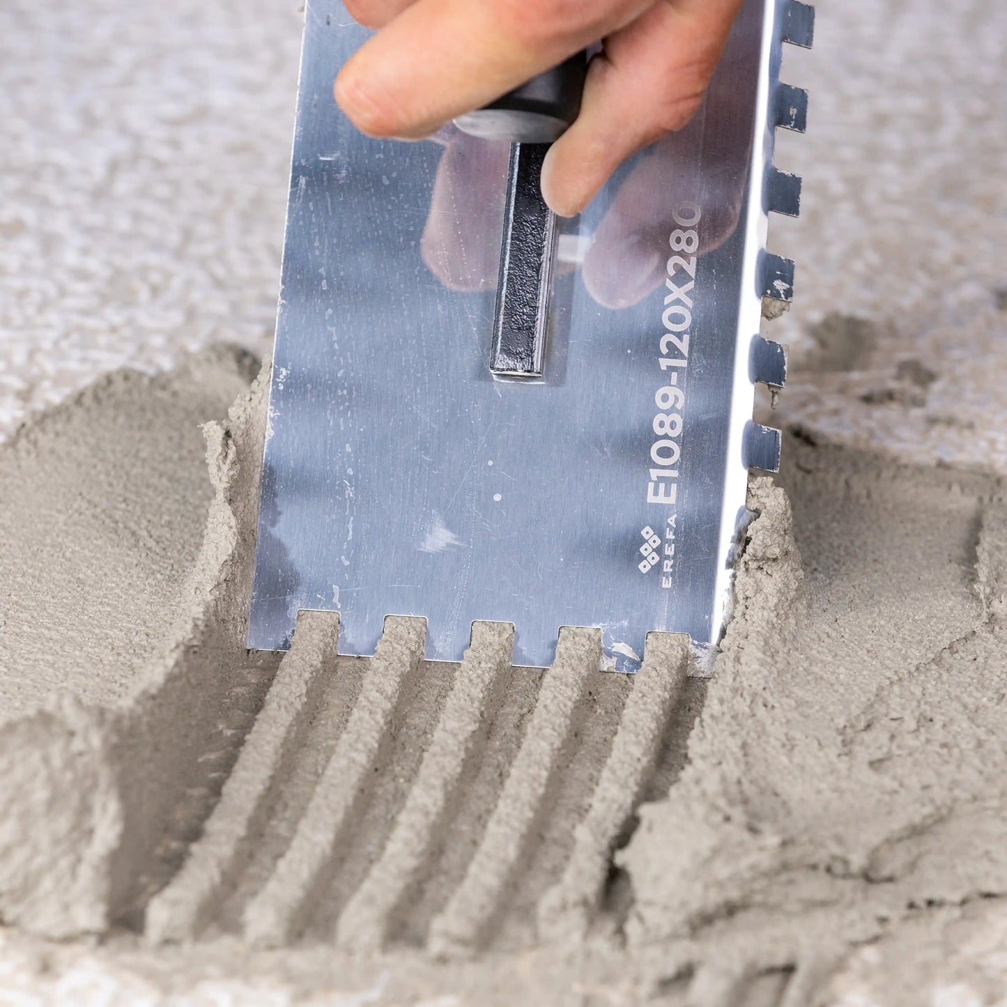 E1089 Gleterica od nerđajućeg čelika sa ergonomskom drškom