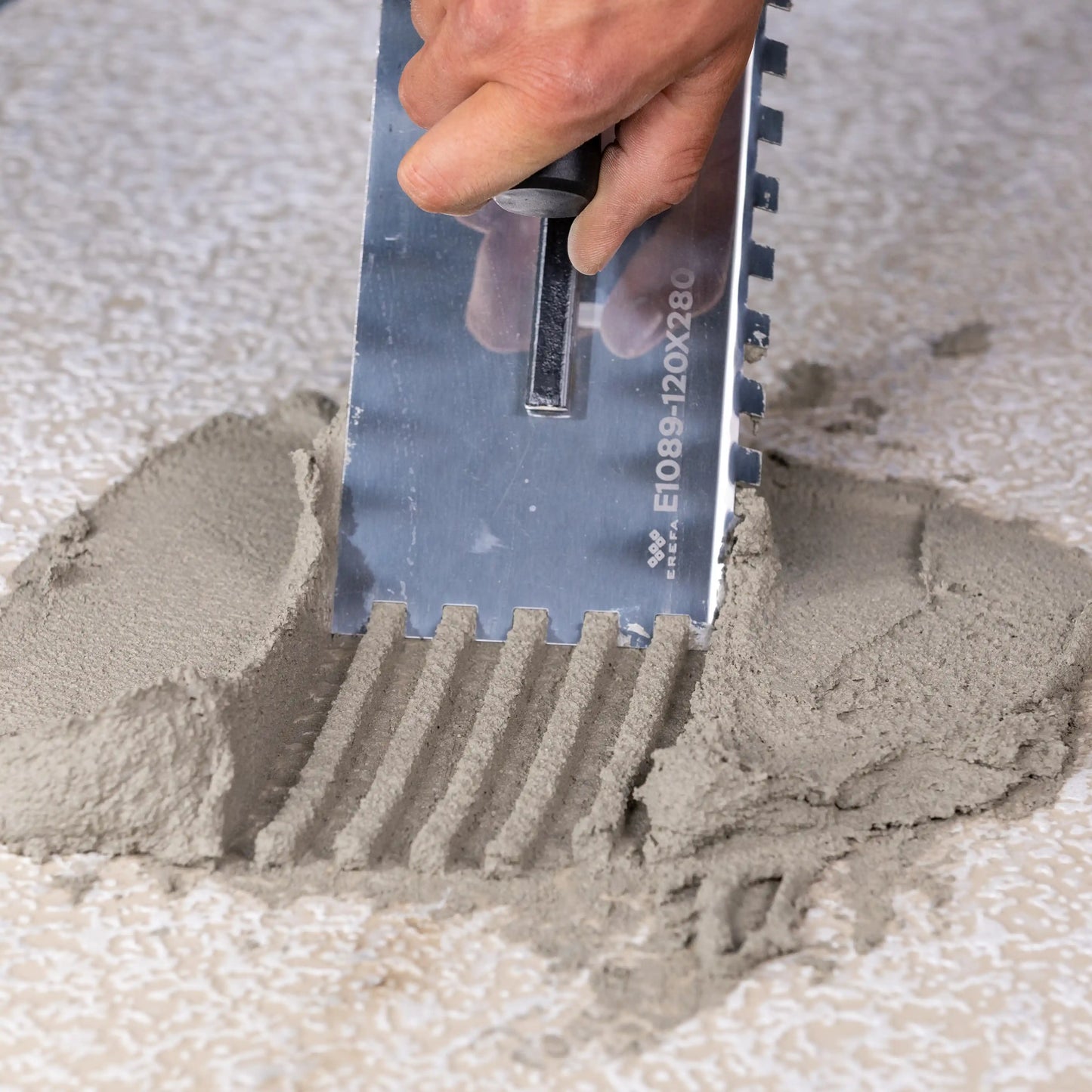 E1089 Gleterica od nerđajućeg čelika sa ergonomskom drškom