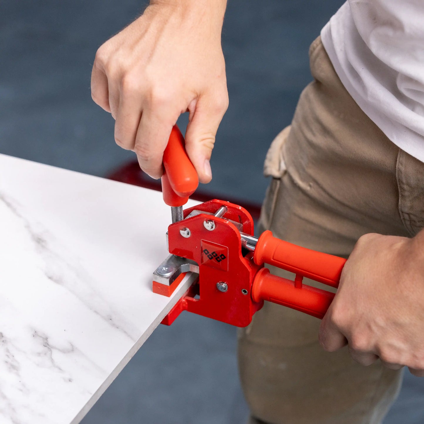 E1005 Klješta za ploče – profesionalna, ojačana konstrukcija sa ergonomskom drškom za preciznost i izdržljivost