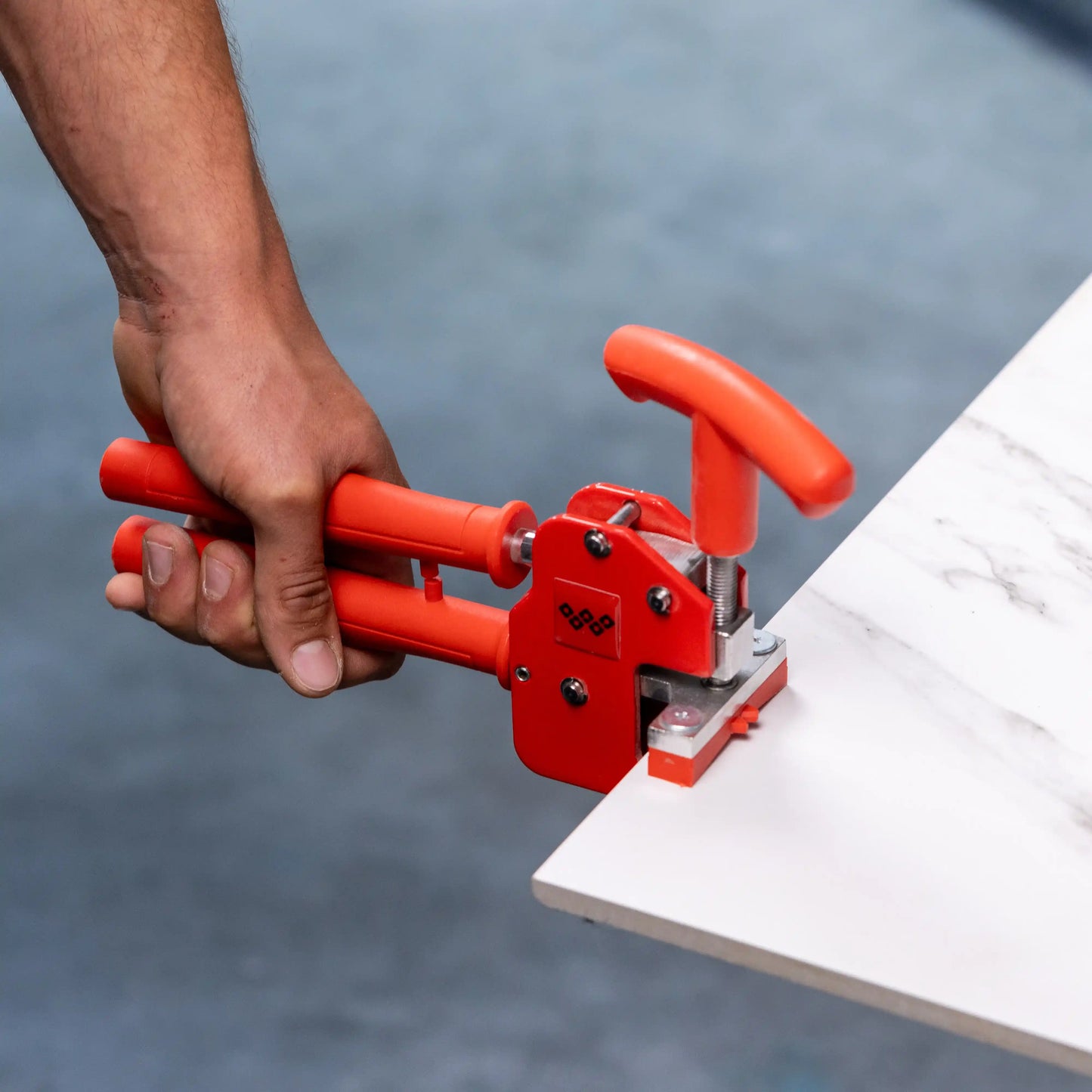 E1005 Klješta za ploče – profesionalna, ojačana konstrukcija sa ergonomskom drškom za preciznost i izdržljivost