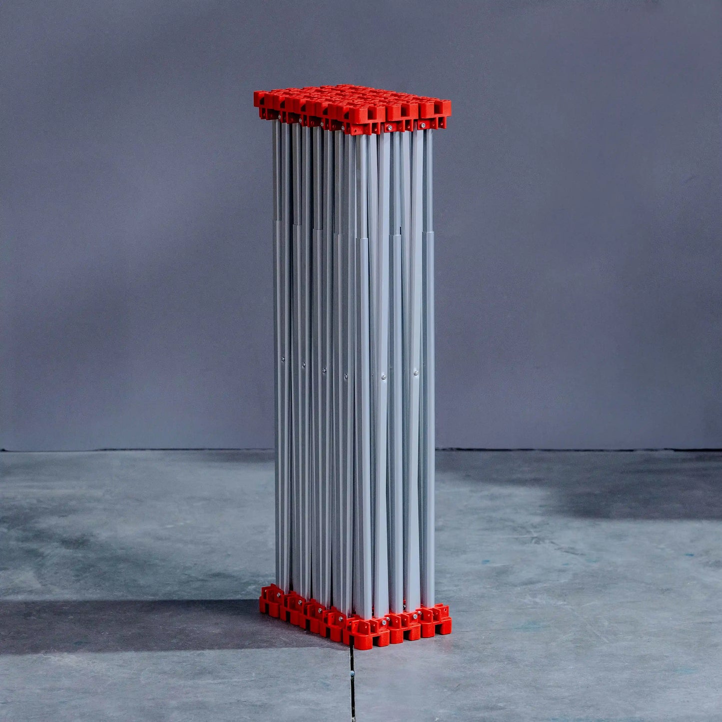 E2010 Čelični sto sa 15 nogu za ploče – nosivost do 1000 kg