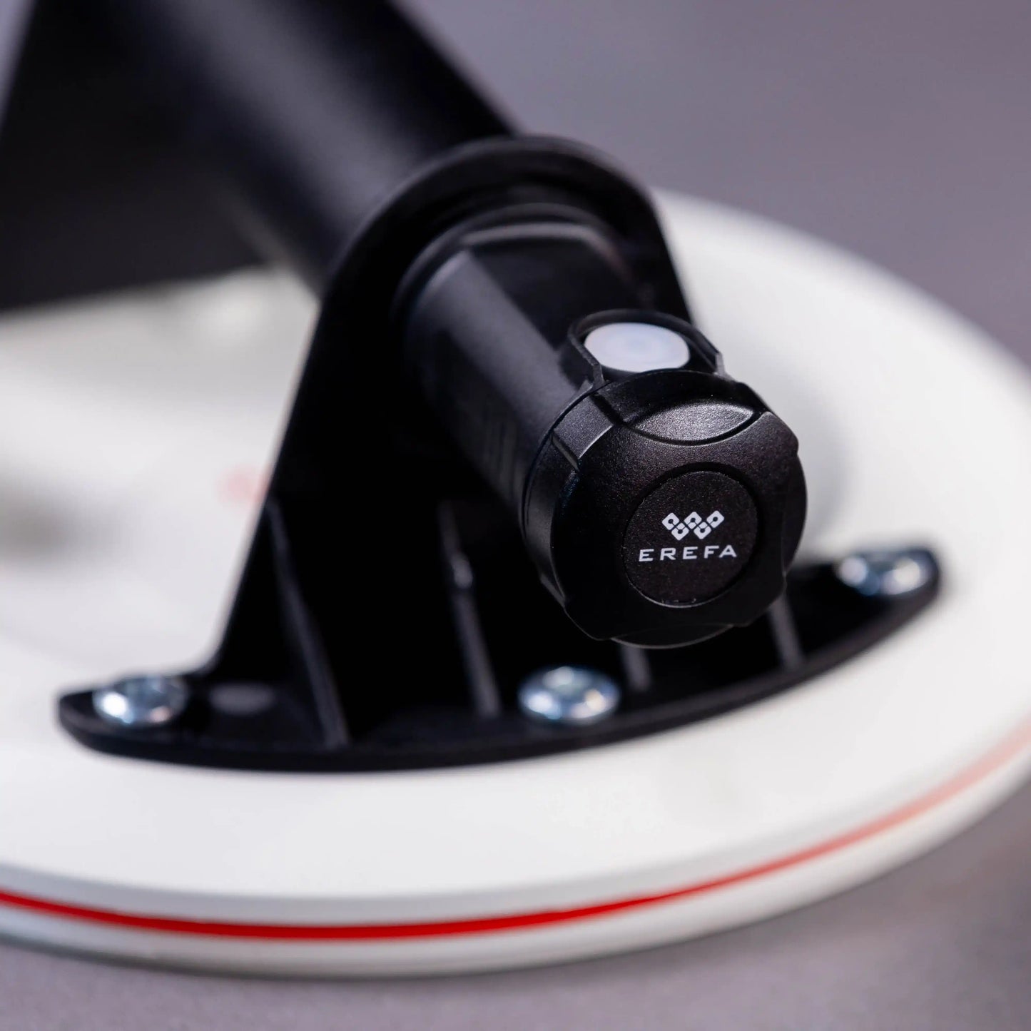 E3012 Ručna vakuum čaša (nosač) sa električnom pumpom – nosivost 150 kg