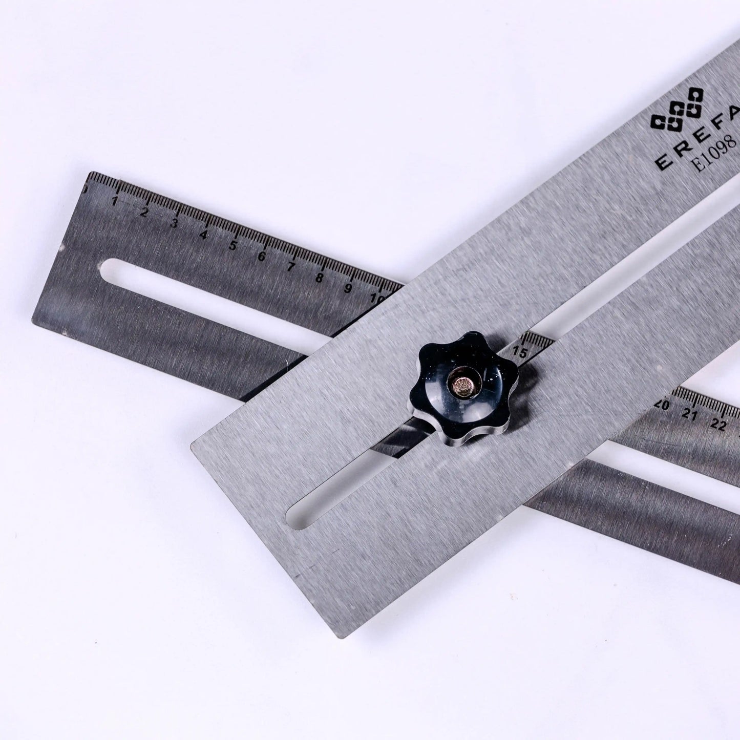 E1098 Podesivi set lokatora za pločice za precizno postavljanje