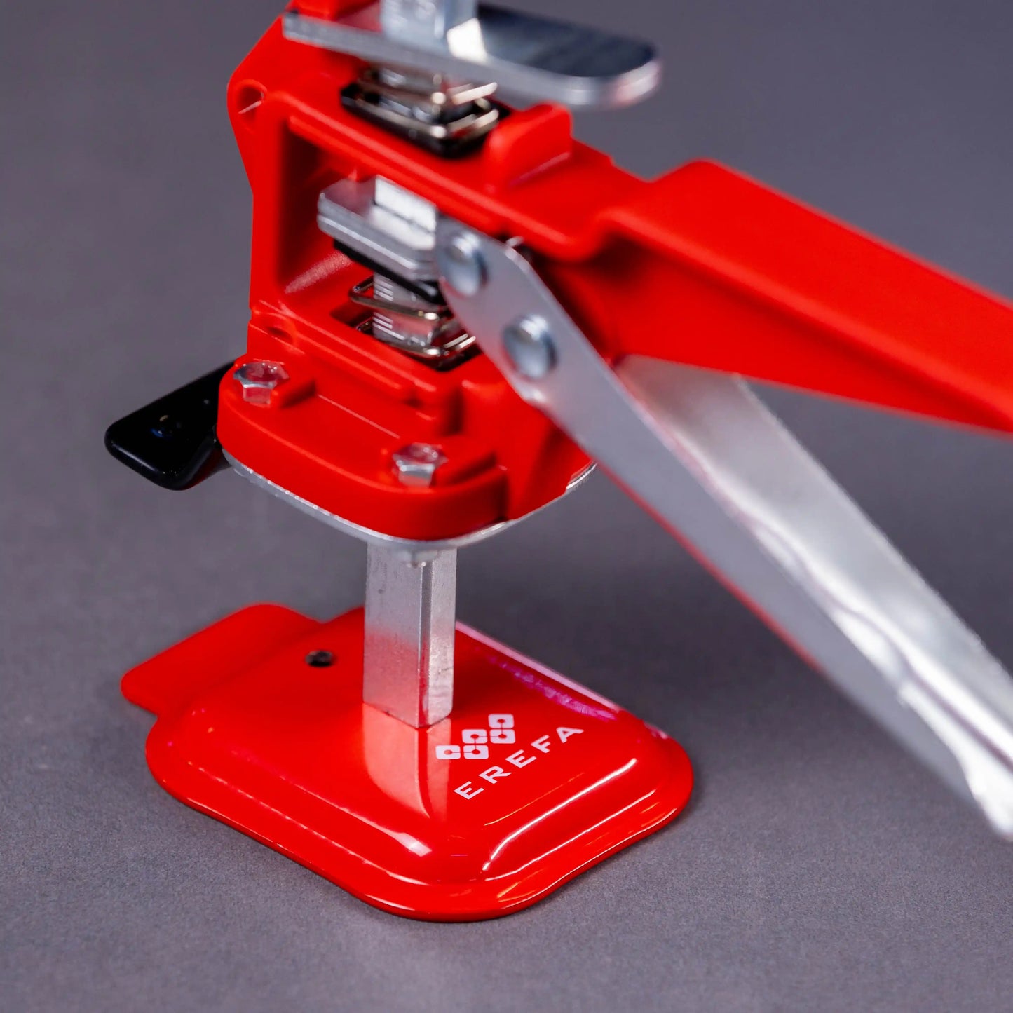 E1022 Nosač za pločice sa preciznom skalom i nosivošću do 50 kg za profesionalnu upotrebu